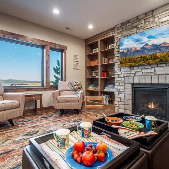Trumpeter Swan Terrace Level - Image 1