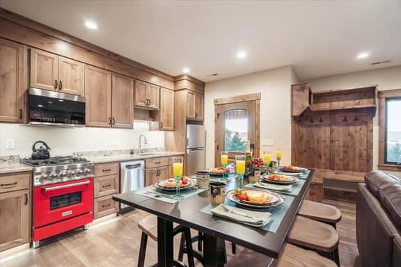 Trumpeter Swan Terrace Level - Image 5