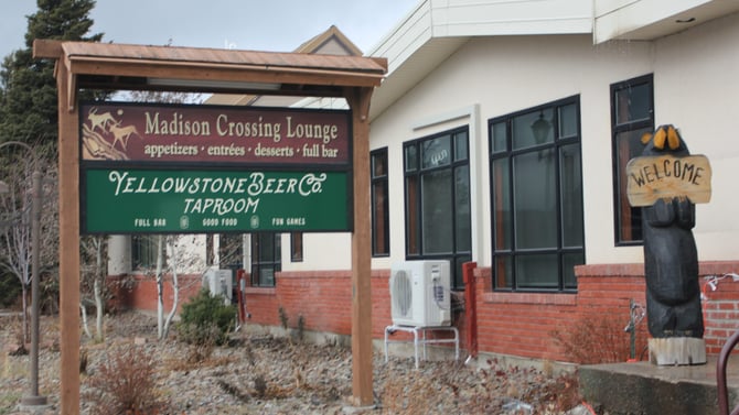 Madison Crossing Lounge